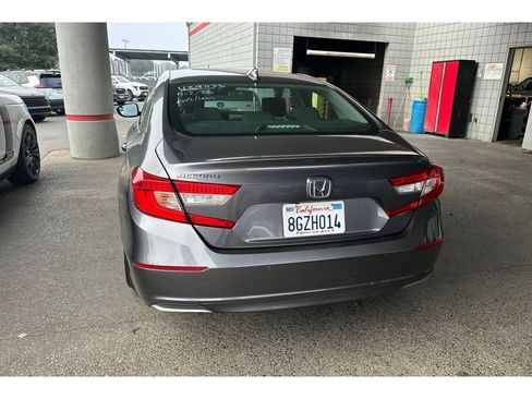 Used 2018 Honda Accord LX image 6
