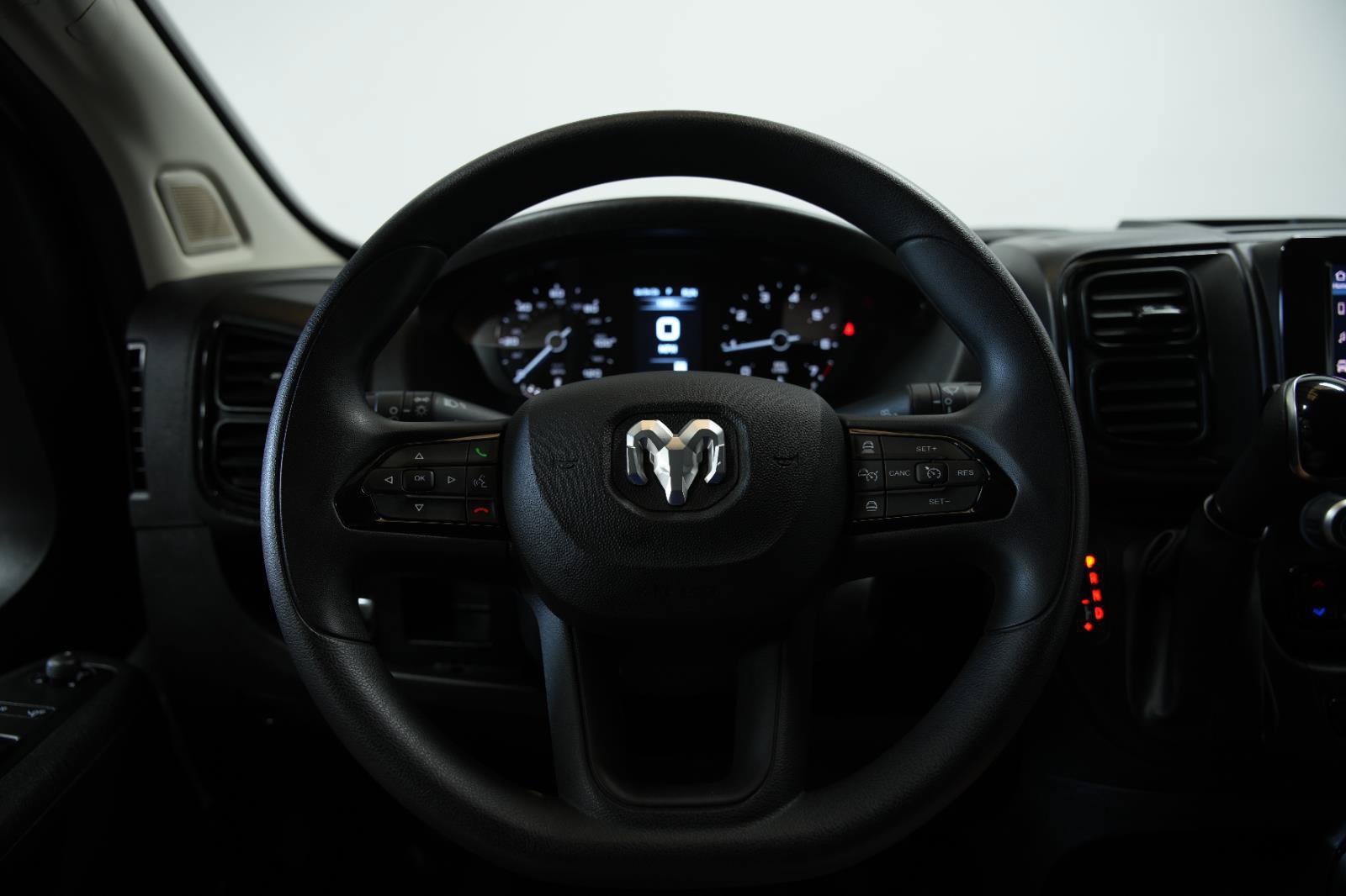 Used 2025 RAM ProMaster 2500 w/ Convenience Group FWD image 33