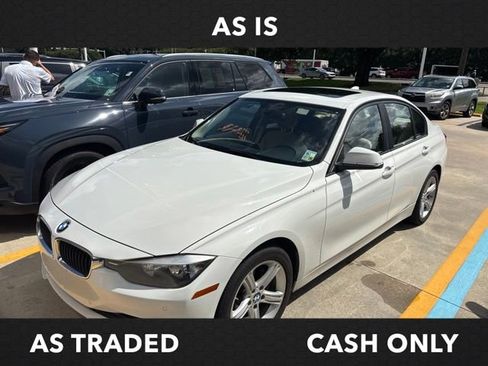 Used 2015 BMW 320i Sedan RWD image 5