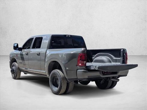 New 2026 RAM 3500 Laramie AWD/4WD image 8