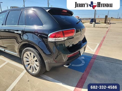 Used 2015 Lincoln MKX FWD w/ Equipment Group 102A image 4