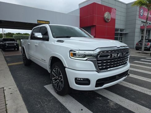 Used 2025 RAM 1500 Limited AWD/4WD image 4