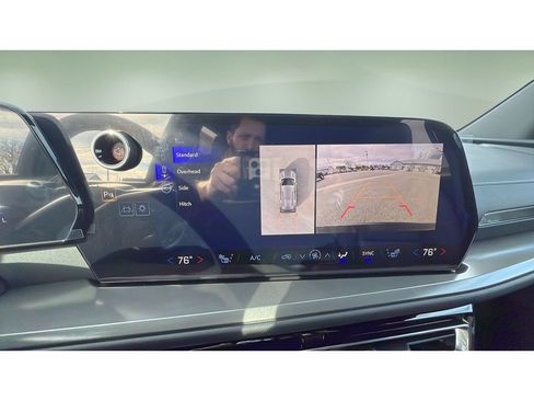 New 2026 Chevrolet Traverse LT w/ Driver Confidence Package image 11