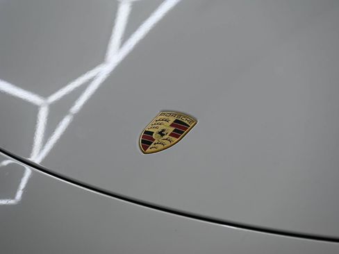 Used 2018 Porsche 718 Cayman w/ Sport Chrono Package RWD image 9