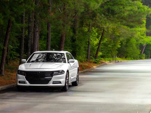 Used 2018 Dodge Charger GT image 34