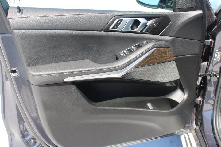Used 2022 BMW X5 sDrive40i RWD image 11