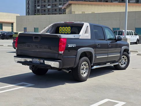Used 2005 Chevrolet Avalanche Z71 w/ Preferred Equipment Group image 6