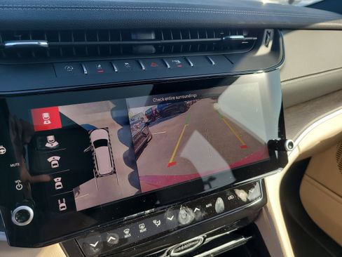 New 2026 Jeep Grand Cherokee L Limited AWD/4WD image 19