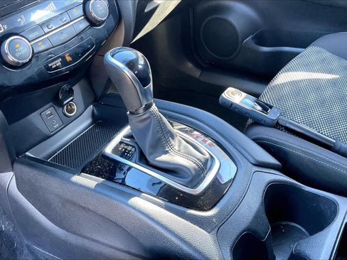 Used 2018 Nissan Rogue Sport SV w/ SV Technology Package image 15