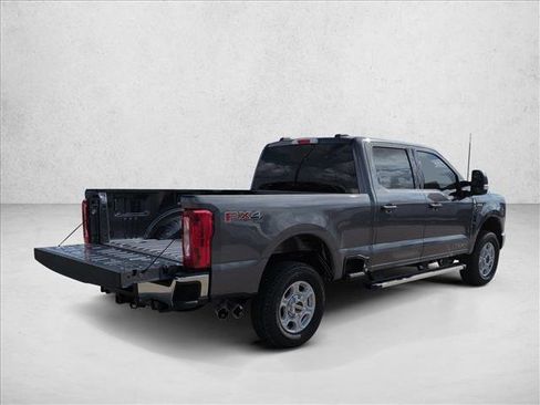New 2026 Ford F250 XLT w/ FX4 Off-Road Package image 2