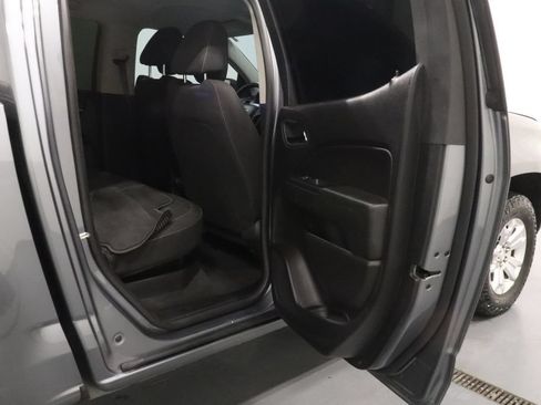 Used 2020 Chevrolet Colorado LT w/ Safety Package AWD/4WD image 23