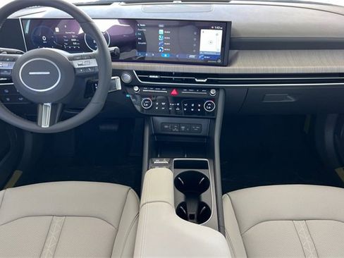 New 2025 Hyundai Sonata Limited image 13