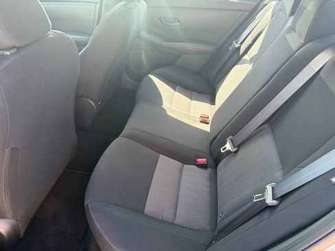 Used 2024 Nissan Sentra SV FWD image 16