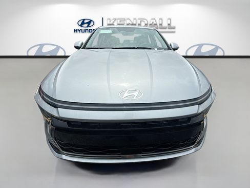 New 2026 Hyundai Sonata SEL FWD image 2