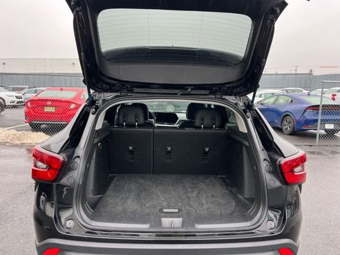 Used 2025 Chevrolet Trax LT w/ LT Convenience Package image 30