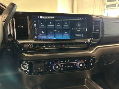 Used 2025 Chevrolet Silverado 2500 LTZ w/ LTZ Convenience Package image 25