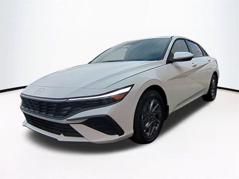 New 2026 Hyundai Elantra Blue image 9