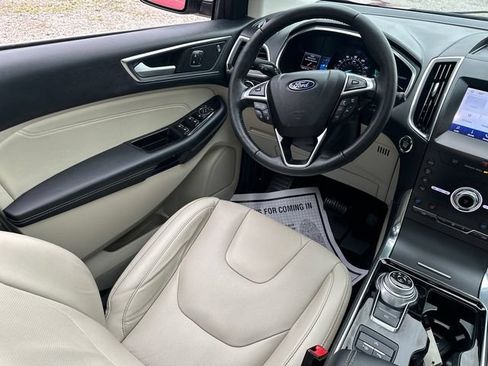 Used 2020 Ford Edge Titanium w/ Equipment Group 301A AWD/4WD image 24