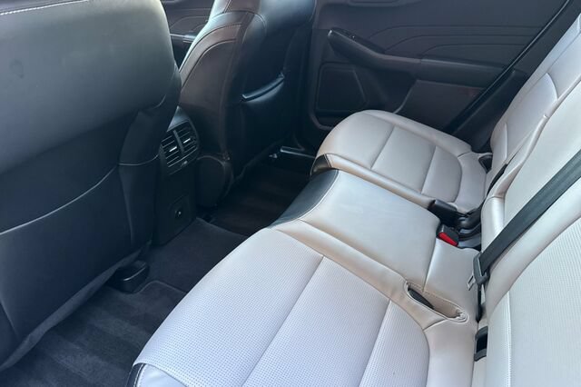 Certified 2023 Ford Escape Platinum FWD image 12