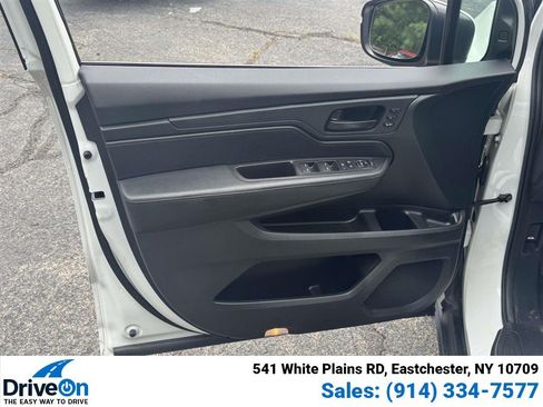 Used 2023 Honda Odyssey EX-L image 15