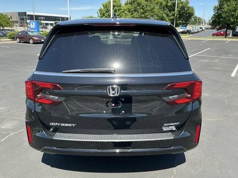 Used 2025 Honda Odyssey Sport-L image 4