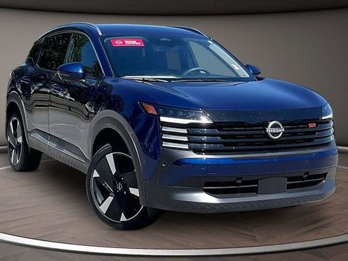 Certified 2025 Nissan Kicks SR w/ Interior Electronics Package FWD image 10