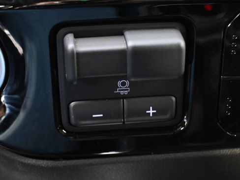 Used 2024 GMC Sierra 1500 Elevation w/ Elevation Premium Package AWD/4WD image 31