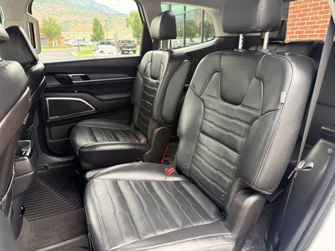 Used 2023 Kia Telluride SX Prestige AWD/4WD image 25