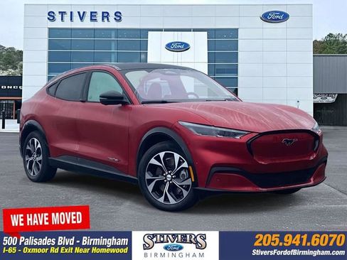 Used 2021 Ford Mustang Mach-E Premium image 1