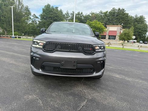 Used 2021 Dodge Durango SXT AWD/4WD image 3