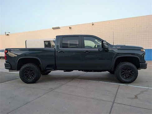 New 2026 Chevrolet Silverado 2500 ZR2 w/ ZR2 Bison Edition image 7