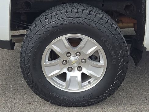 Used 2017 Chevrolet Silverado 1500 LT w/ All Star Edition image 7