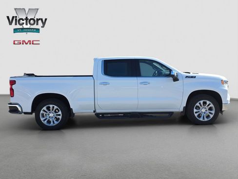 Used 2023 Chevrolet Silverado 1500 LTZ AWD/4WD image 17
