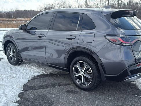 Used 2024 Honda HR-V EX-L image 11