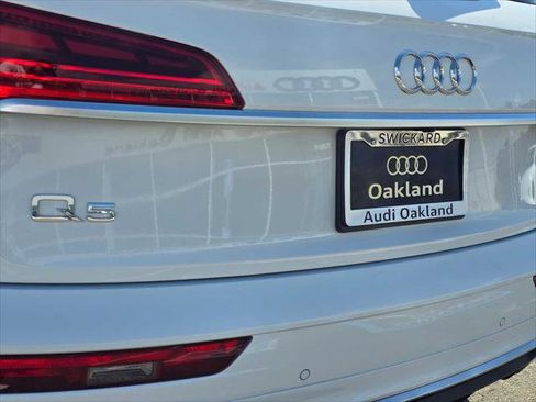 Used 2023 Audi Q5 2.0T Premium Plus w/ Premium Plus Package AWD/4WD image 13
