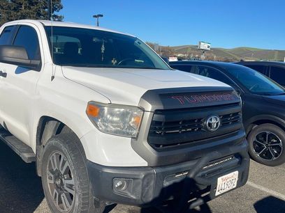 Used 2017 Toyota Tundra SR
