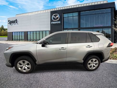 Used 2023 Toyota RAV4 LE FWD image 7