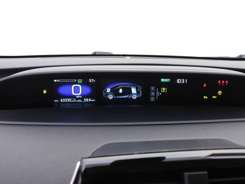 Certified 2021 Toyota Prius LE image 17