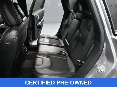 Used 2020 Jeep Cherokee Latitude Plus AWD/4WD image 11