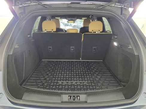 Used 2022 Lincoln Corsair Reserve image 11