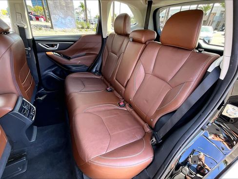 Used 2019 Subaru Forester Touring image 18