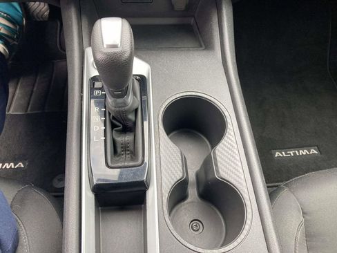 Used 2025 Nissan Altima 2.5 SV image 25