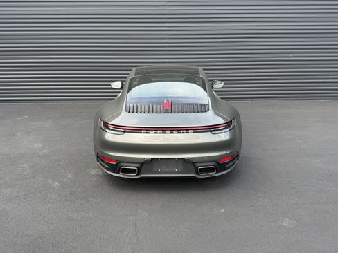 Used 2022 Porsche 911 Carrera image 6