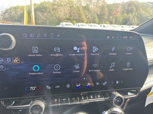 Certified 2024 Chevrolet Blazer EV LT image 19