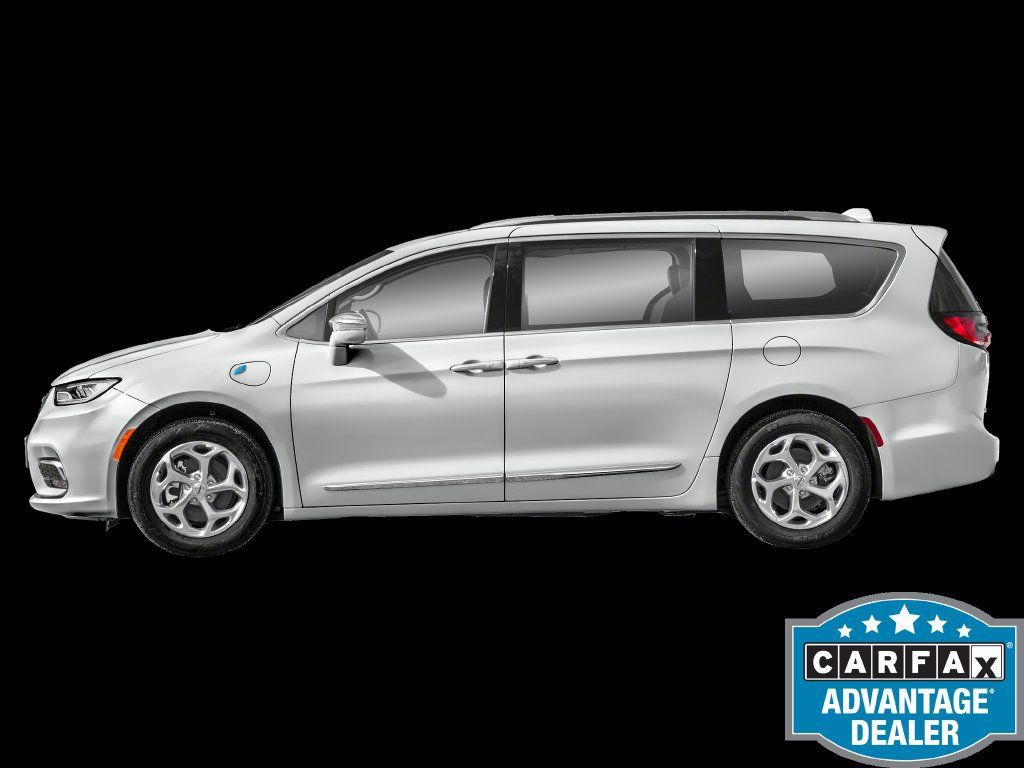 Used 2023 Chrysler Pacifica Touring-L FWD image 5