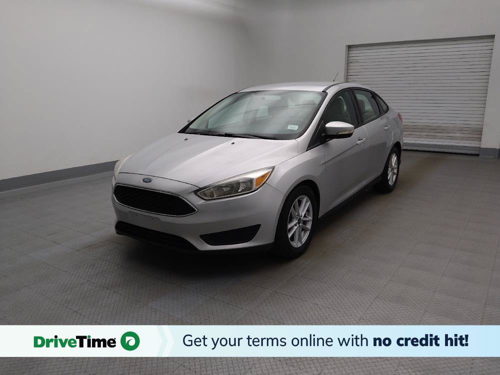 Used 2015 Ford Focus SE FWD image 1