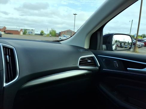 Used 2024 Ford Edge Titanium w/ Equipment Group 301A image 21