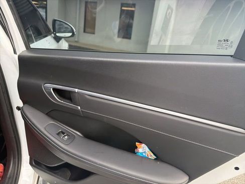 Used 2020 Hyundai Sonata Limited w/ Preferred Accessory Package image 15