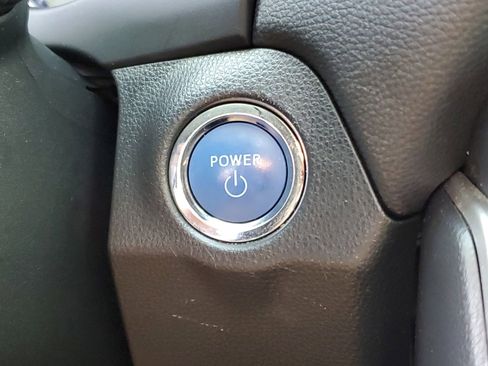 Used 2022 Toyota RAV4 XLE w/ Convenience Package image 30