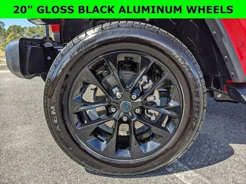 Certified 2025 Jeep Wrangler Unlimited Sahara image 2